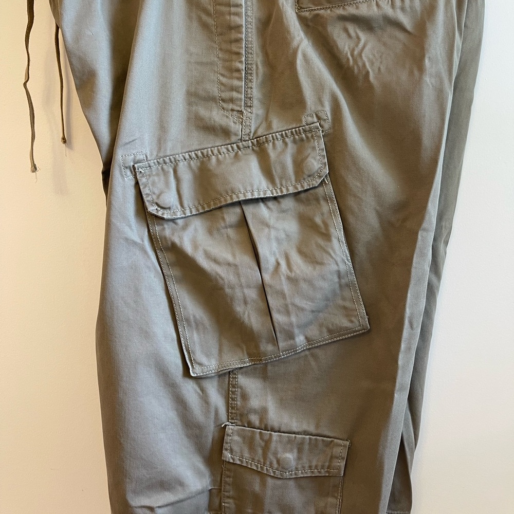 Nautica Jeans Company Cargo Shorts size 42